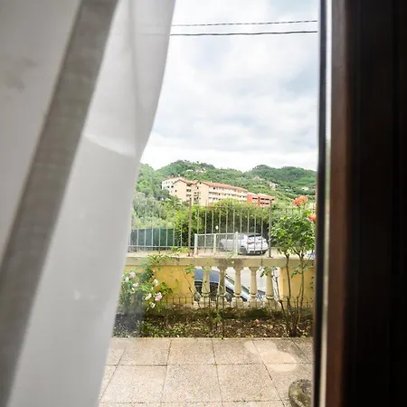 311 - Casa Claudia A San Terenzo, 10 Minuti A Piedi Dalla