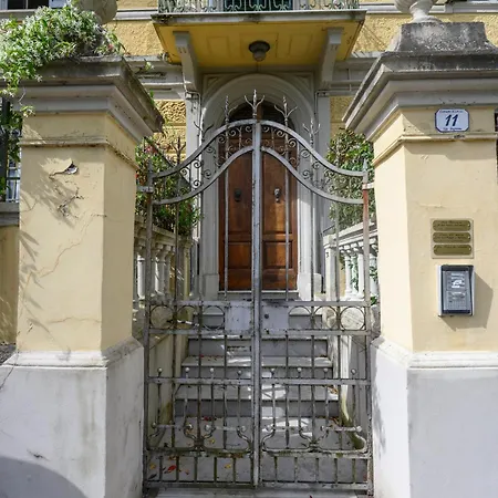 311 - Casa Claudia A San Terenzo, 10 Minuti A Piedi Dalla Lejlighed